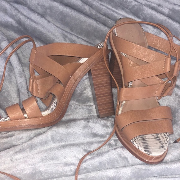 Calvin Klein lace up heel - Picture 2 of 3